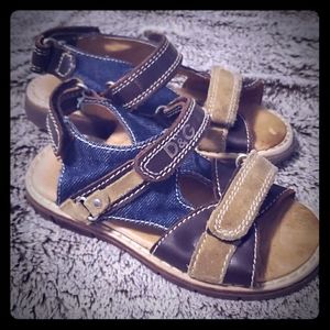 D&G Junior children's sandals size 28